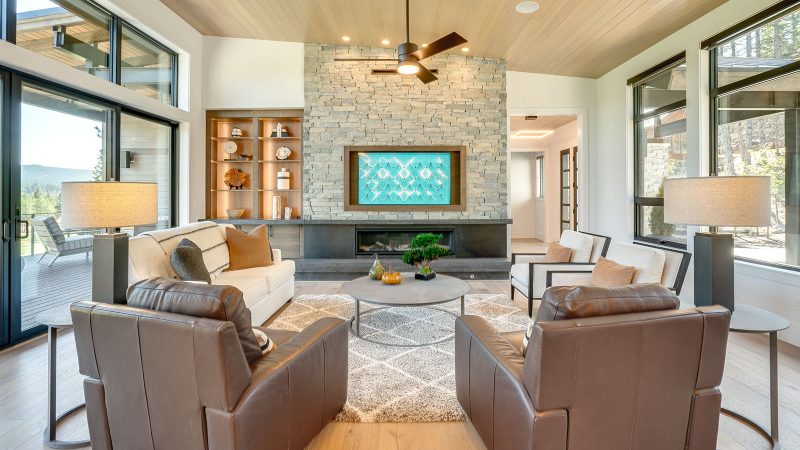 Contemporary Hybrid Home | Tumble Creek | Merle Inc.