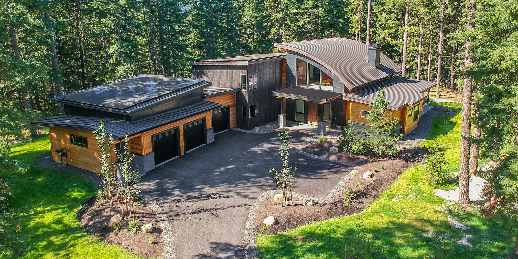 Exterior of a Suncadia Custom Home